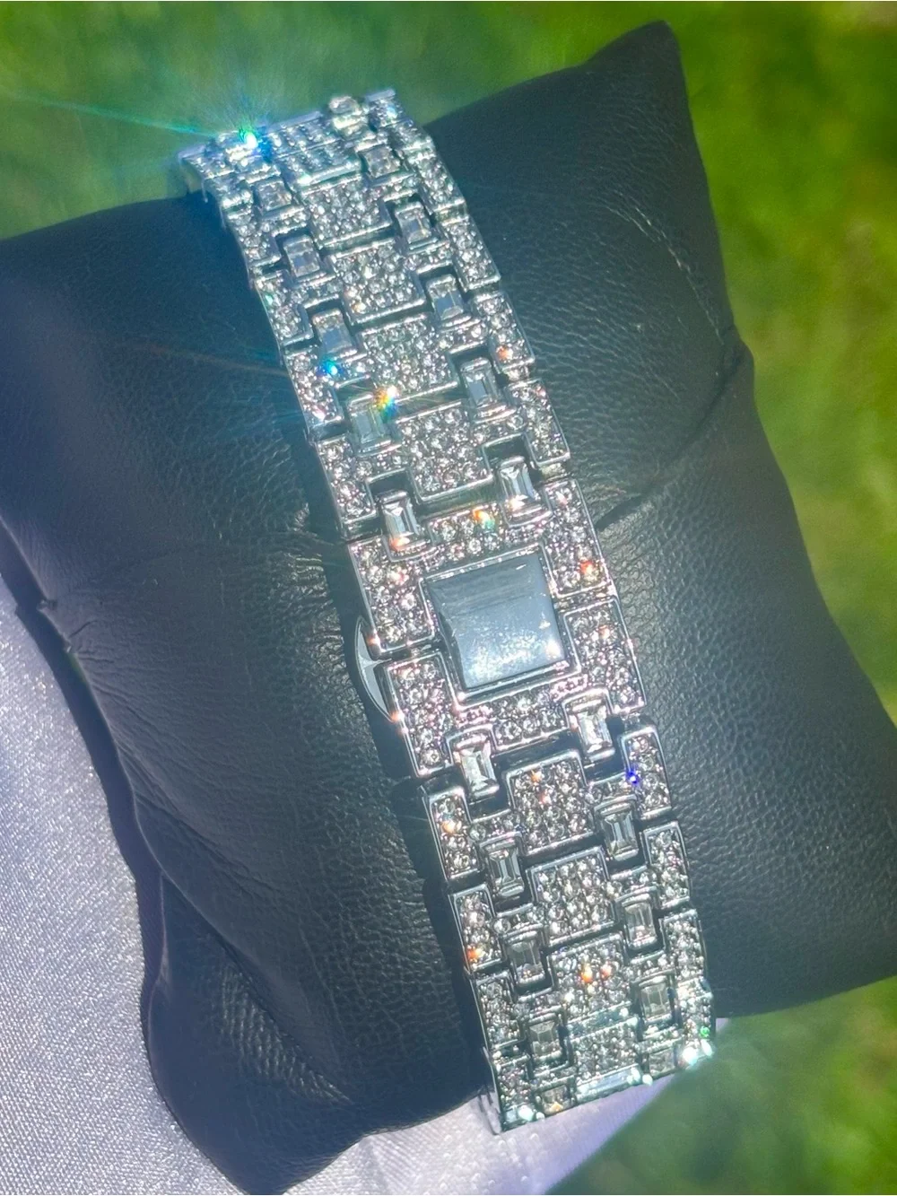 VVS Bust Down Watch Iced Out Unisex Thorn Design